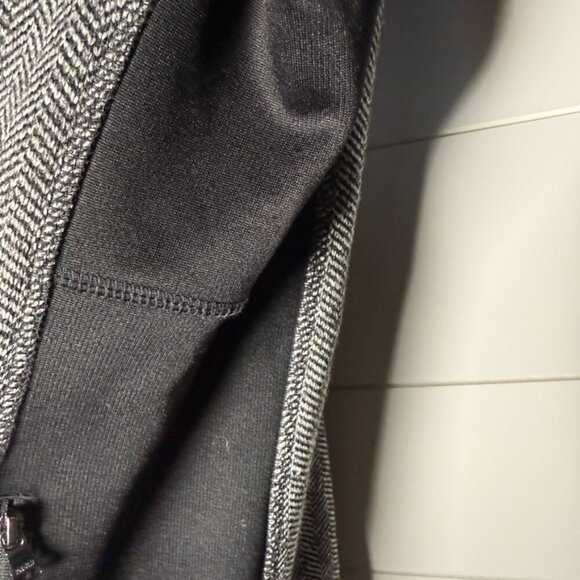 ANDREW MARC NY Herringbone Jacket Women's Medium Grey Black Zip Pockets - Picture 6 of 8